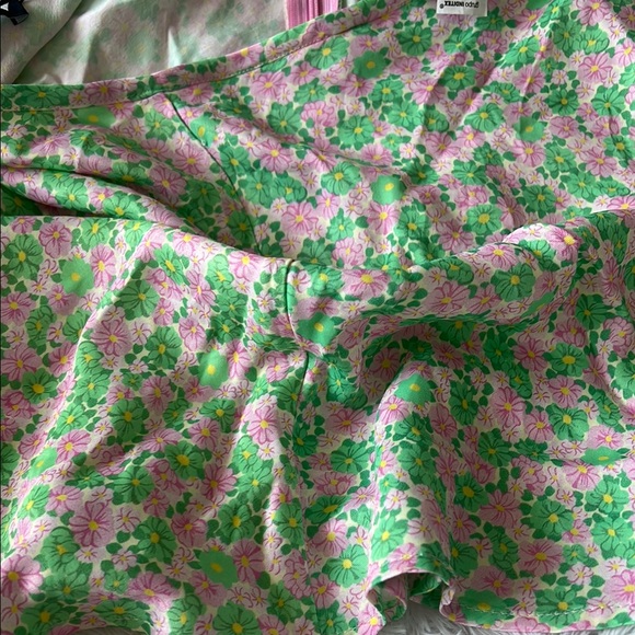 Zara Floral Skirt with Pink and Green - Picture 4 of 5